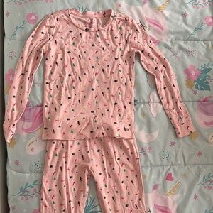 Like NEW Vineyard Vines Pink Kids Christmas Pajamas